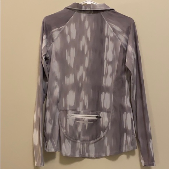 UA Pullover - Picture 2 of 5